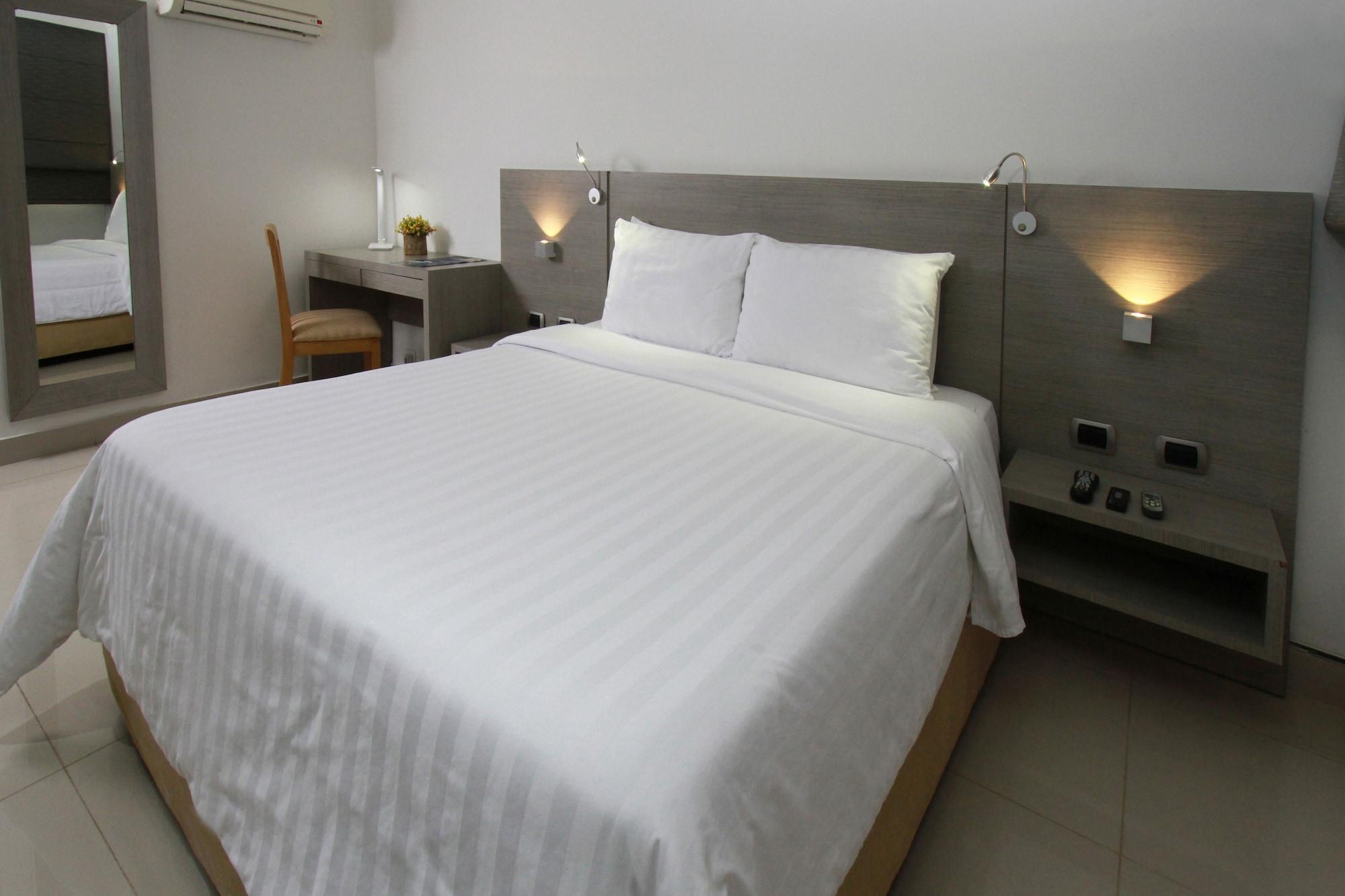 Hotel Barranquilla Plaza Esterno foto A bed
