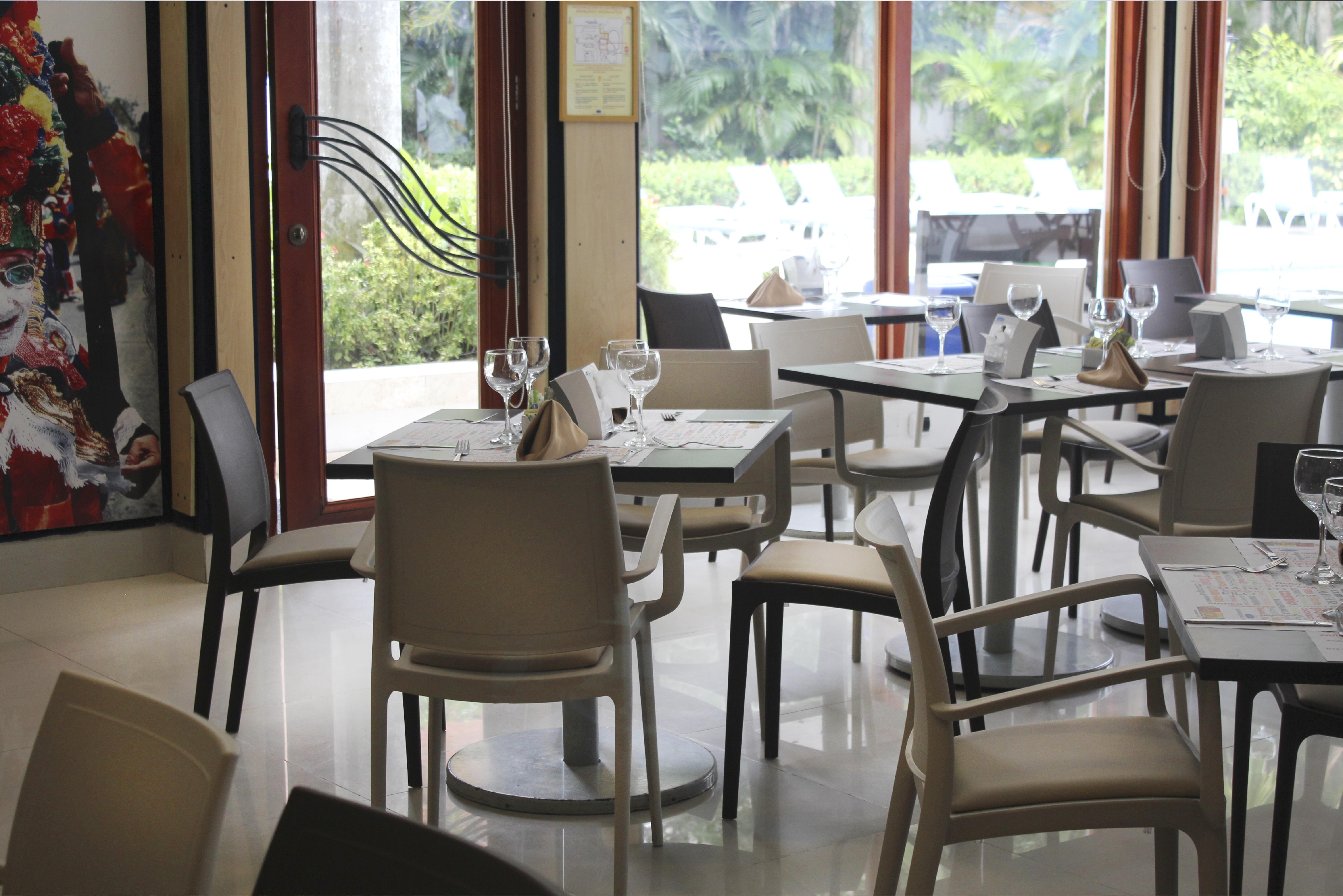 Hotel Barranquilla Plaza Esterno foto Restaurant