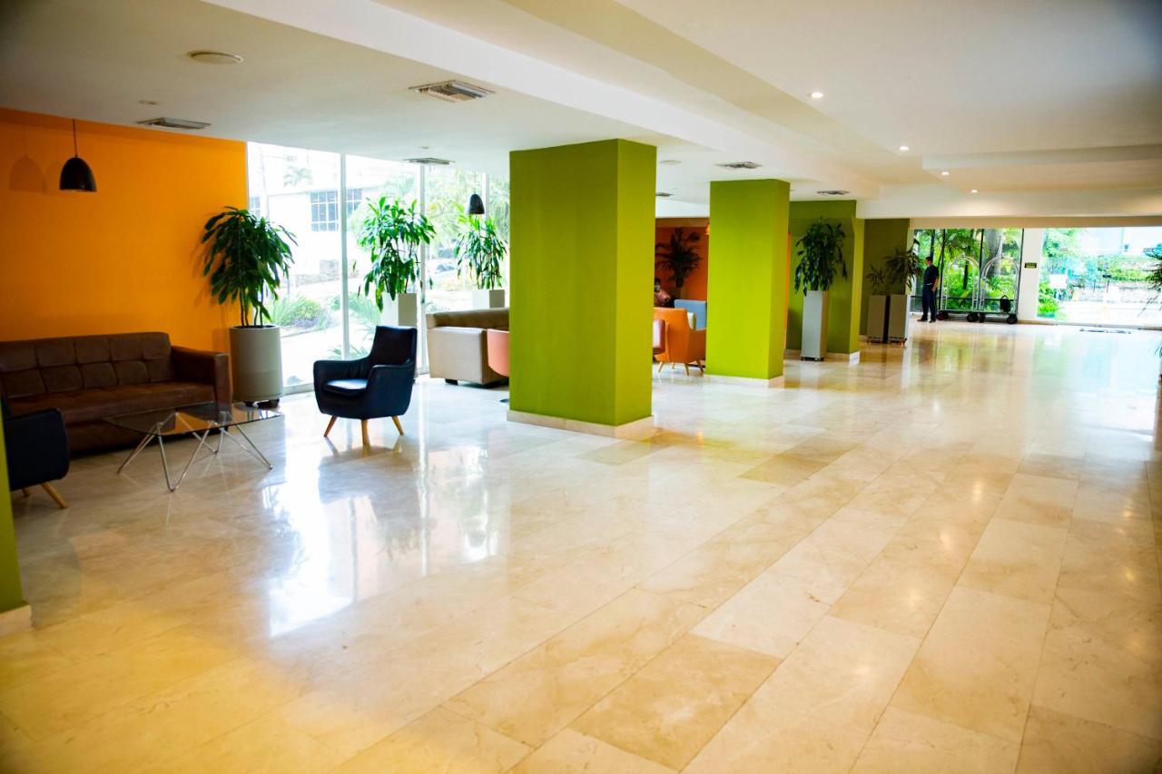 Hotel Barranquilla Plaza Esterno foto Lobby