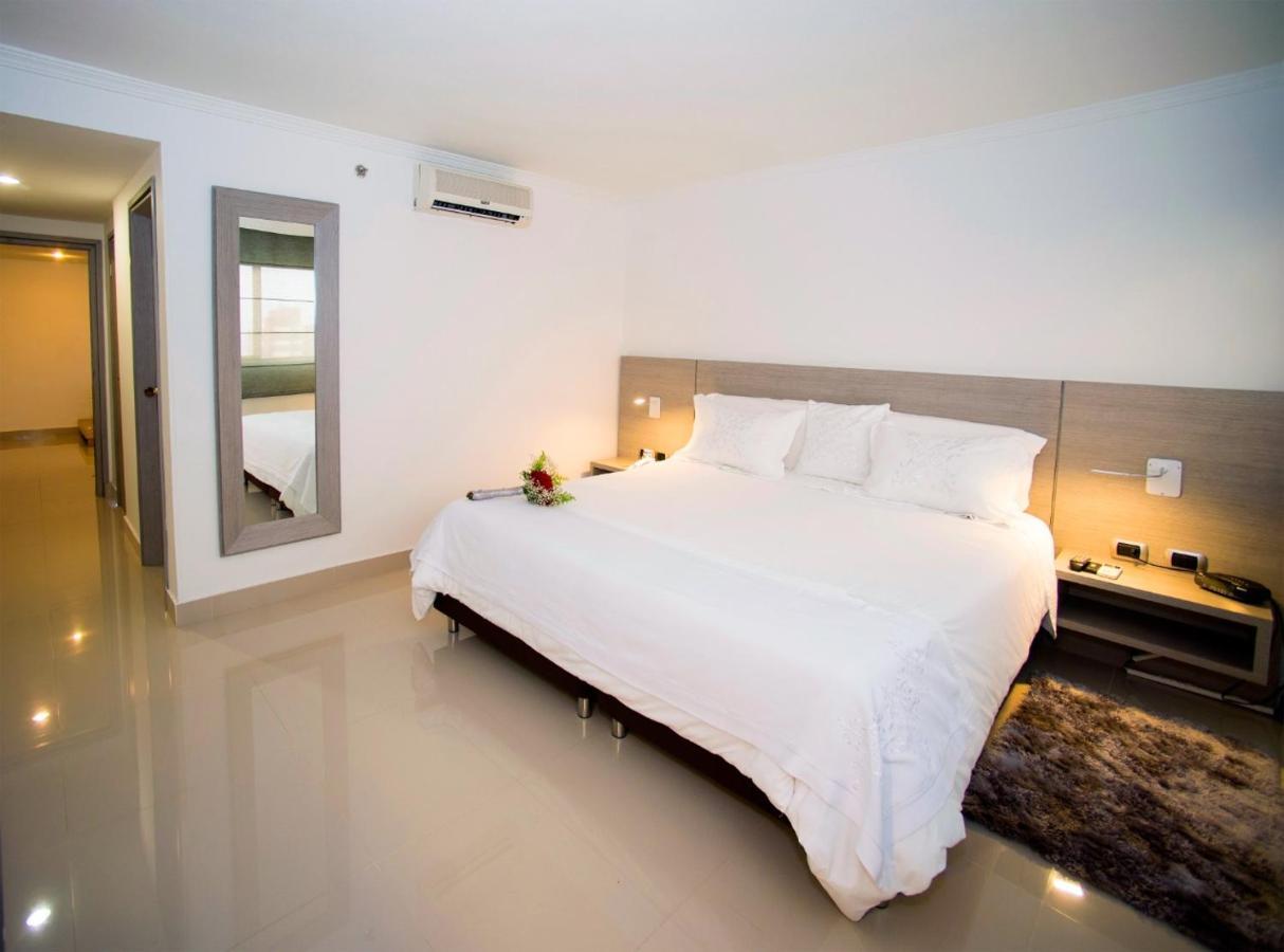 Hotel Barranquilla Plaza Esterno foto A bedroom at the hotel