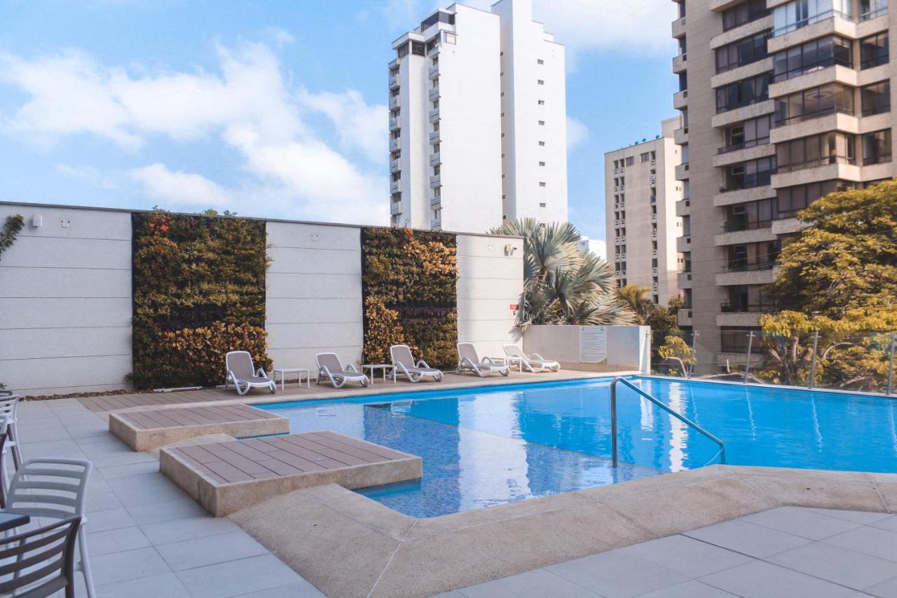 Hotel Barranquilla Plaza Esterno foto The swimming pool at the complex