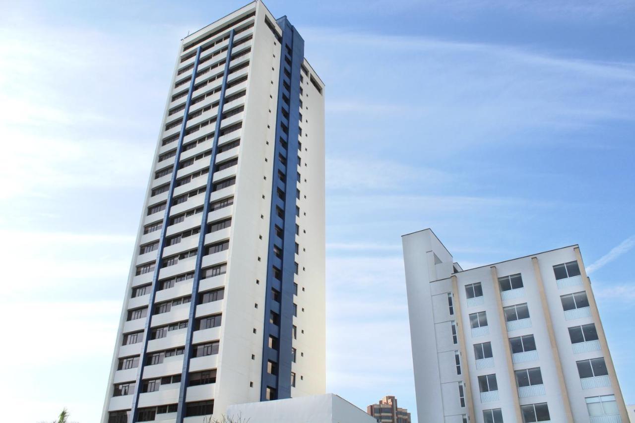 Hotel Barranquilla Plaza Esterno foto The 12-storey residential building